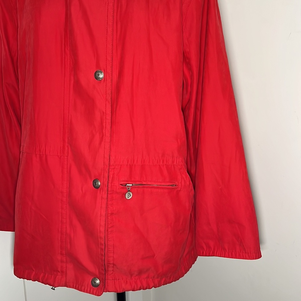 Red Soft Wrinkle Resistant Spring Lightweight Cozy Windbreaker Hoodie Zip Up - Picture 4 of 7